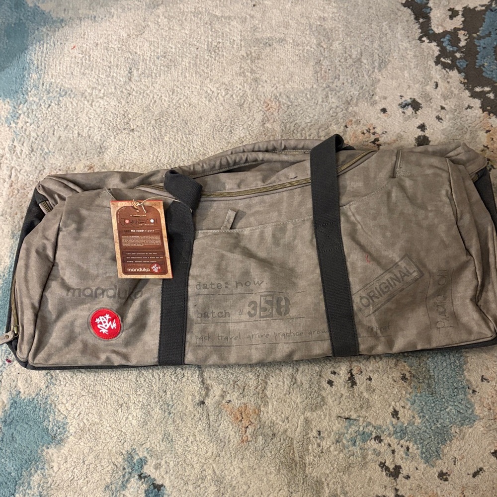 NWT Manduka Roadtripper Bag